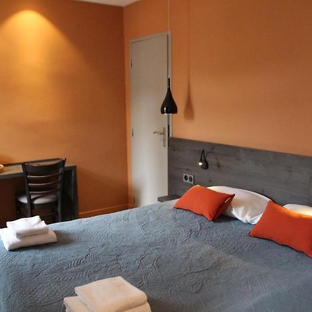 Hotel Le Pont Neuf Saint-Affrique Eksteriør bilde